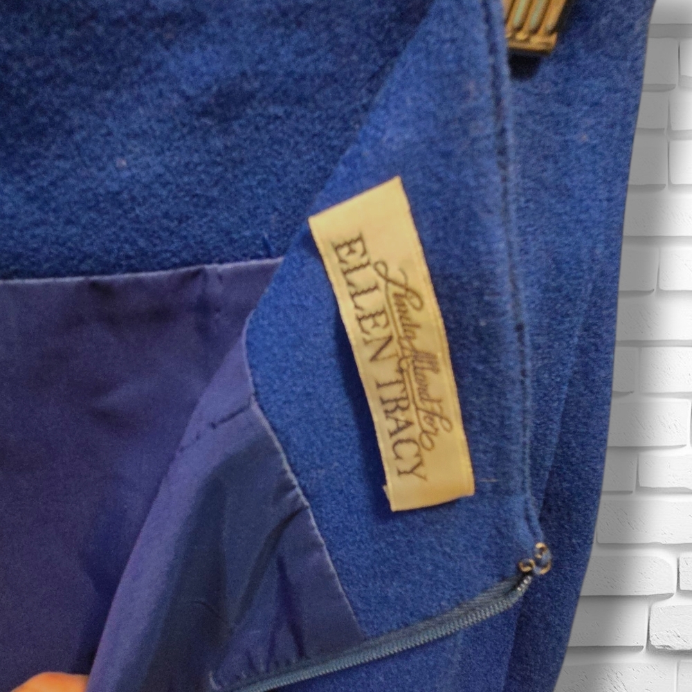 π VINTAGE ELLEN TRACY Royal Blue Power Suit - Size 8 - Picture 7 of 7